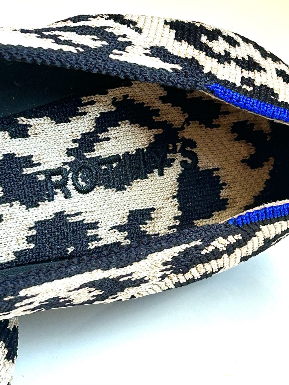 ROTHY'S The Point II Flats Sandy Cat Black/Cream 8 NWOB - Picture 6 of 8